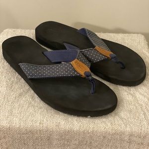 LL Bean Womens Size 10 M Blue Polka Dot Slip-On Flip Flops Sandals Thongs Preppy